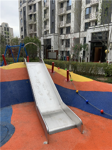 奥帅体育为北京石景山某小区客户安装小区配套健身器材